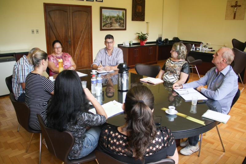 Lar Bom Pastor se reúne com o Executivo Municipal